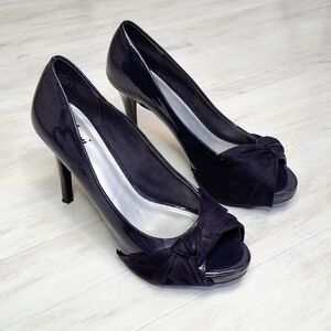 Fioni Plum Deep Purple Faux Patent Leather Peep Toe Suede Knot Heels